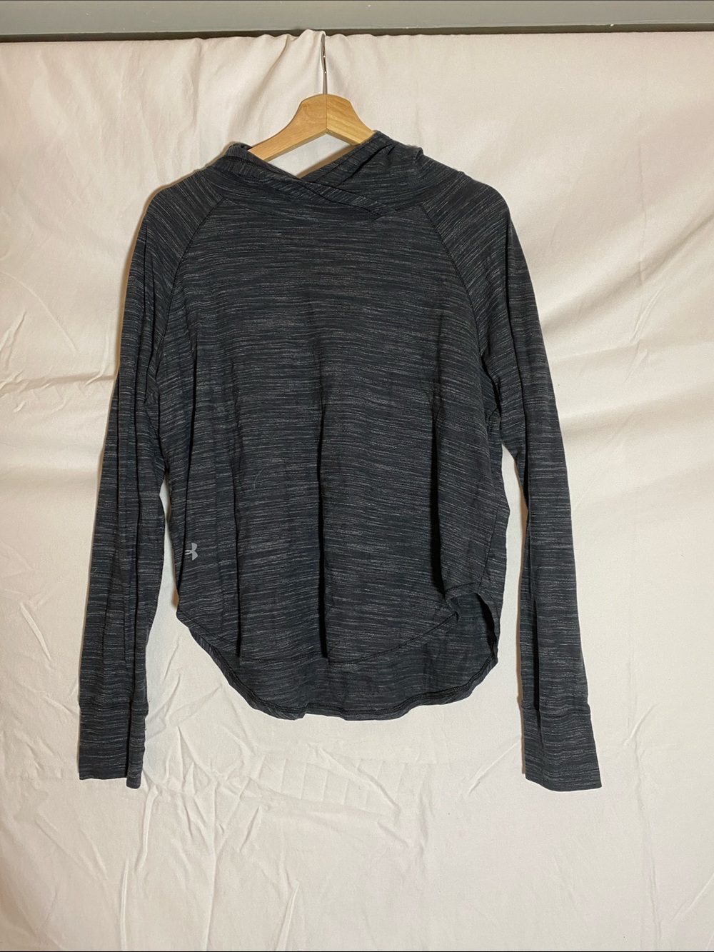 Under Armour Women’s Dark Heather Black Hooded Long Sleeve Top